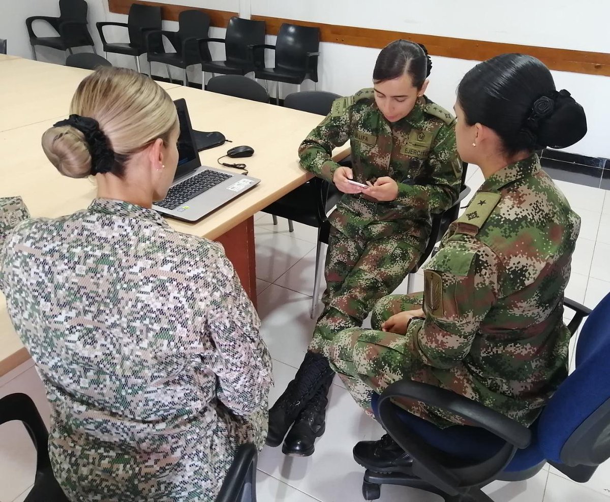 ftc_omega's tweet photo. En #SanJoséDelGuaviare, las oficinas de coordinación jurídica del Comando Específico del Oriente, se reunieron con el fin de articular estrategias jurídicas para combatir los motores de la deforestación en la región.
#OperaciónArtemisa
#CEO
#BATOT5
#BATOT7
#BFIM32 https://t.co/C3NTCgL7s3