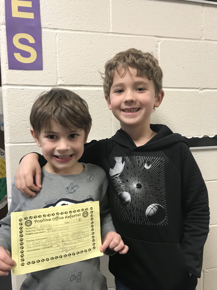 juliebarbee's tweet photo. ⁦@bethelelem⁩ bengals showing those #BESPAWS!  Awesome job fellas! #bethelbengals https://t.co/yRdcnGOmzq