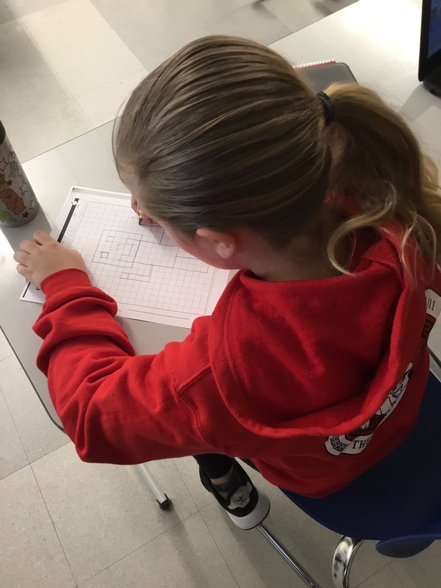 Mrs_Rawls2's tweet photo. Fun Friday! Starting to create our rectilinear robots. We’ve been looking forward to this all week. I can’t wait to see the finished product. #rss11 @tammygiordano @ZegaRobert https://t.co/3dTkkQEiE0