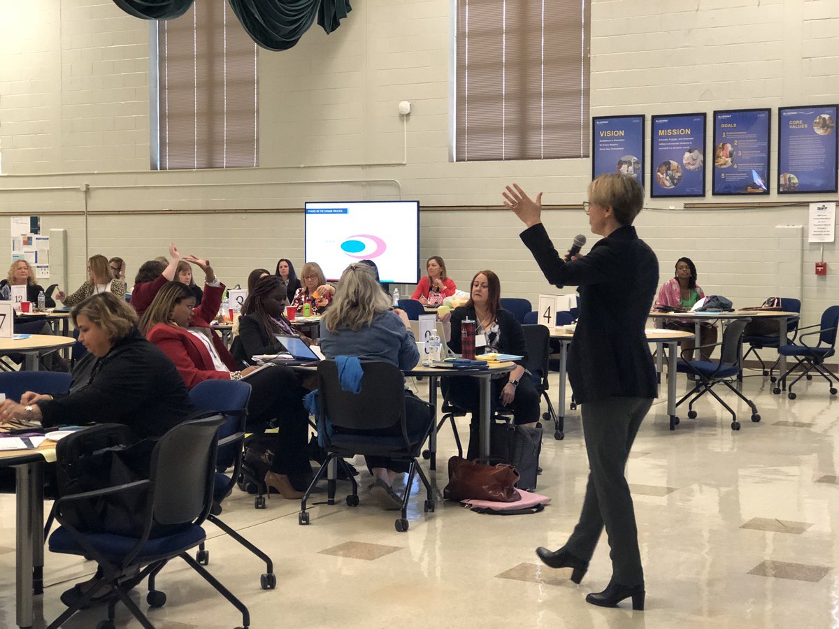 sansone_sci's tweet image. Today at the @DoDEA_Americas Teacher Leader Academy, participants learned about the action planning process and how to make change in their schools, districts, and Area! #DoDEAproud #teach4dodea @GoodfellowErin