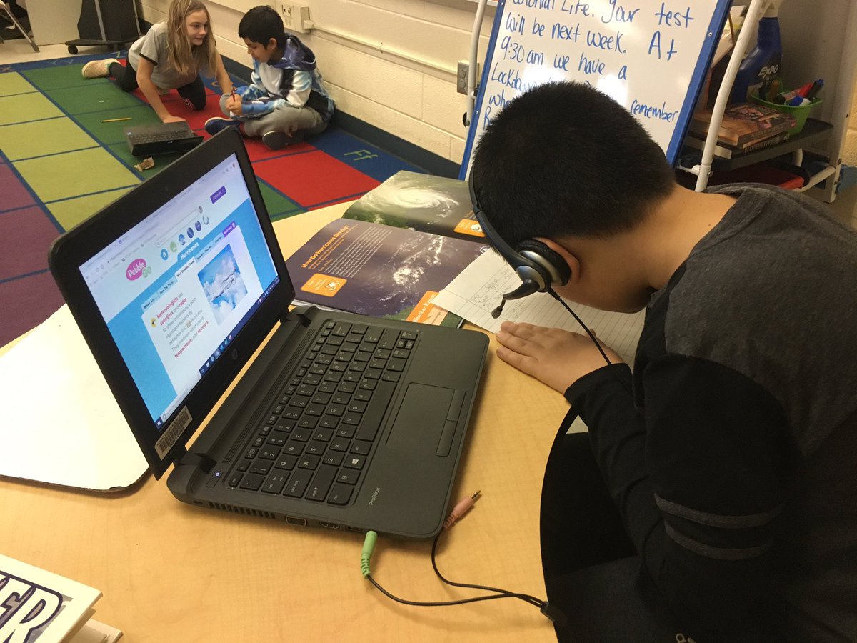 MsErath_LAES's tweet photo. Hurricanes, tornadoes and blizzards- oh my! Today we had fun researching different types of severe weather! @LakeAnneES https://t.co/goa1Ww1641