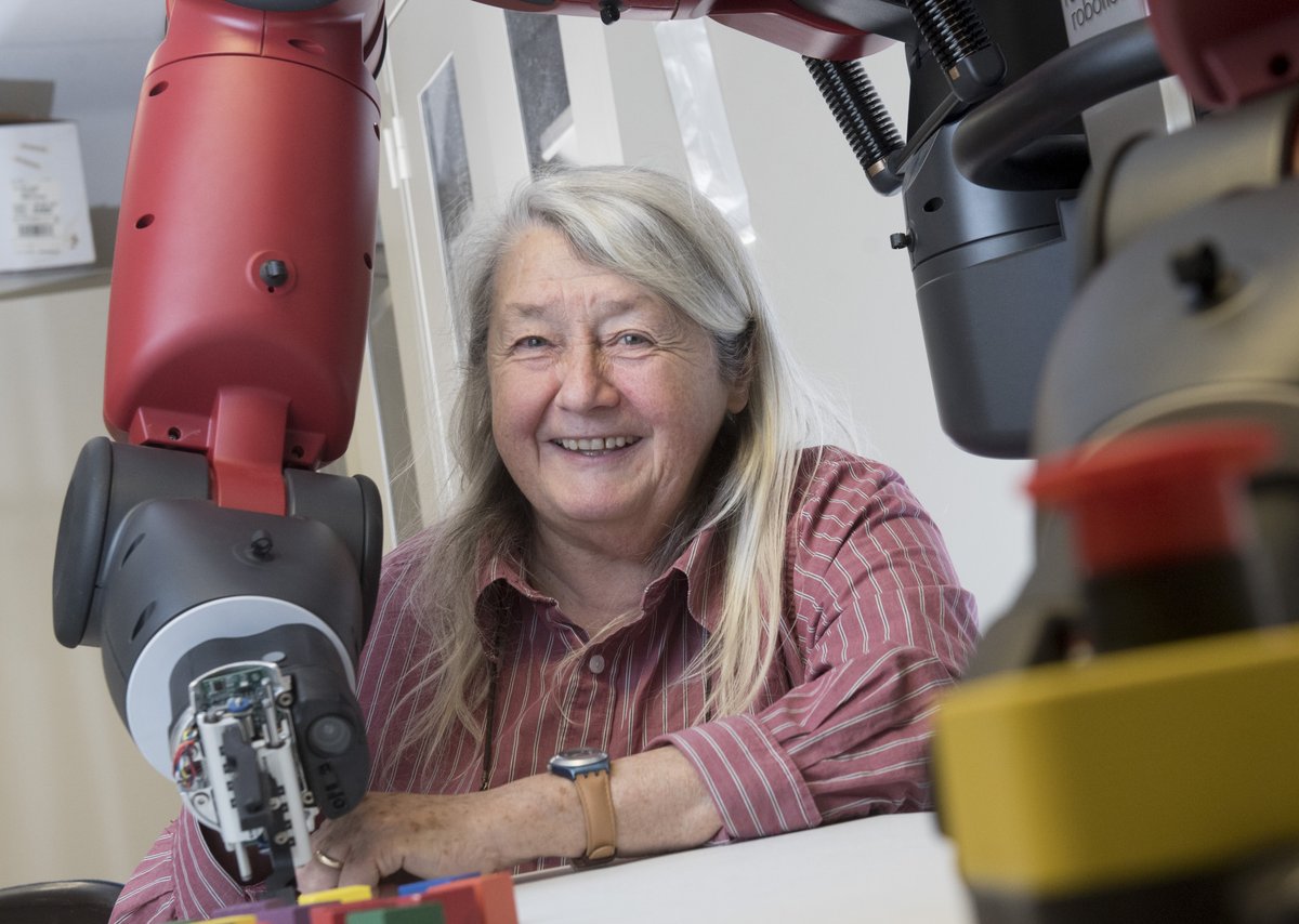UMNCSE's tweet photo. Congrats to @UMNComputerSci Professor Maria Gini and her team of students on winning the 2020 @nabpilot Innovation Challenge! Their project, aptly named Jukebot, is an AI chatbot that will interact with radio station listeners. #UMNProud @UMNews
https://t.co/ofnDxmWVTf https://t.co/89i3hZexRP