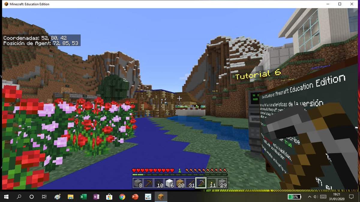 s_gutierrezp's tweet photo. Pues ya he jugaprendido un poco con #Minecraft @PlayCraftLearn. Ahora, a explorar...
Gracias, @Andreoide7 @MicrosoftEduEsp por organizar estos #MinecraftEduDay, y @GrupoSorollaEdu @flor_irod por acogernos. 😁😁😁 https://t.co/vFWctLkwSj