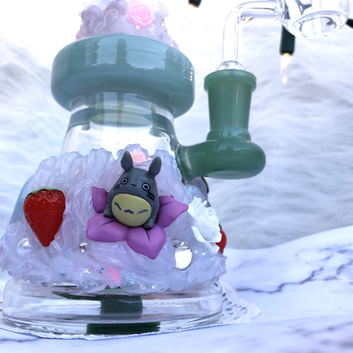 puffpixies's tweet photo. Totoro x no face rig πΈπ±π¨ #totoro #noface #spiritedaway #studioghibli #studioghiblibong #studioghiblirig #puffpixie #anime #animebong #spiritual #nature #natural #flowers https://t.co/eP3waeRFtd