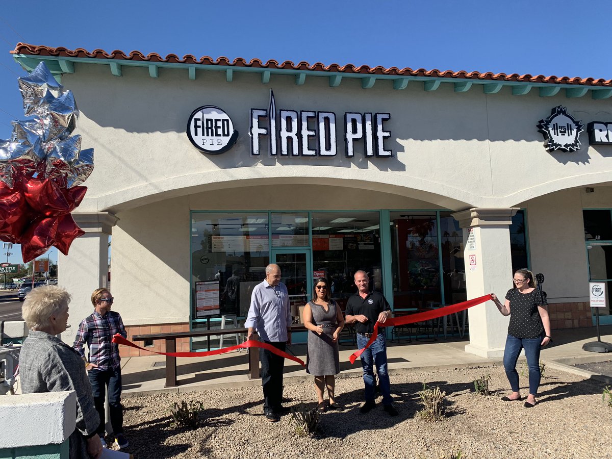 19NORTH_Phx's tweet photo. Celebrating @FiredPie opening at 19th Avenue and Northern! 🍕 The grand opening celebration was a blast with @PHXDistrict5 #LocalTakeOut #PhoenixPizza https://t.co/IStnUQbRKz