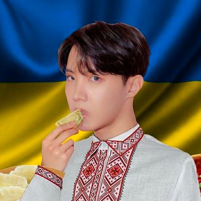 M1523052720's tweet photo. #Ukraine_meets_kpop
Ніхто:
Зовсім ніхто:
Українці: https://t.co/1HK0W4cj8r