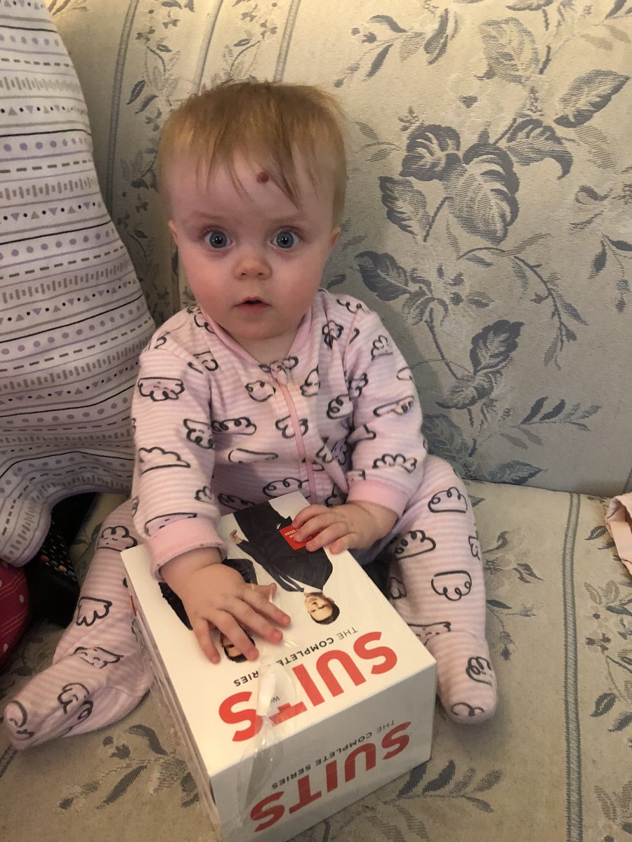 iamdonna's tweet photo. He’s Mine Mama! Ella loves her Harvey!! @Suits_USA @GabrielMacht @sarahgrafferty @niallsmith24 #FutureGinger #harveygirlsforever #SUITS #SuitsCutie https://t.co/2NlvSJ9rXn