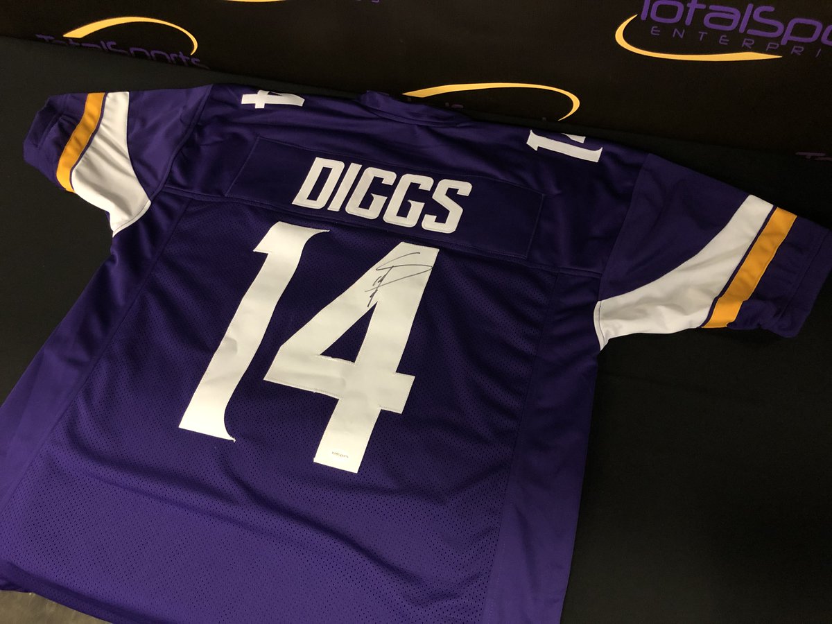 EIMinnesota's tweet photo. We’re giving away a @stefondiggs autographed jersey this weekend!  

Retweet this tweet AND follow us for a chance to win!  

(Head over to our Facebook and Instagram to double and triple your chances of winning!)

  We’ll pick a winner on Monday 2/3!  

Good luck! https://t.co/pJqoQ50WPM