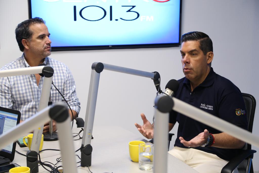 EcuadorMAE's tweet photo. Hoy el ministro del Ambiente @raulclementelh, dialogó en el programa Punto de Orden en @radiocentroec sobre las diversas acciones que se están realizando para preservar la naturaleza y la biodiversidad. https://t.co/rySVBS6LYs