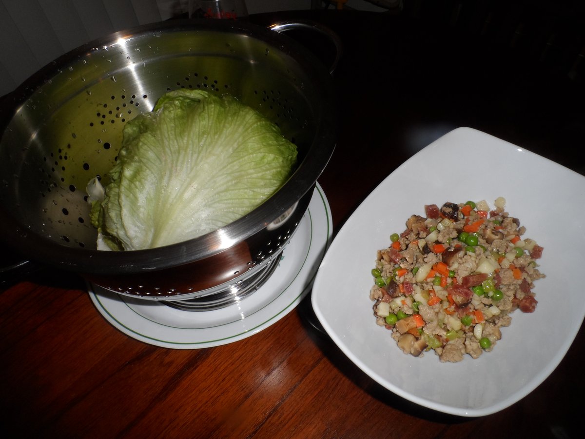 JLuckyLotus's tweet photo. Still trying to perfect those lettuce wraps for tonight's People's Day/Everybody's Birthday dinner #FoodBlogFriday #foodblog #foodbloggers #LunarNewYear - https://t.co/cfx4YP974a https://t.co/JbVH4unCev