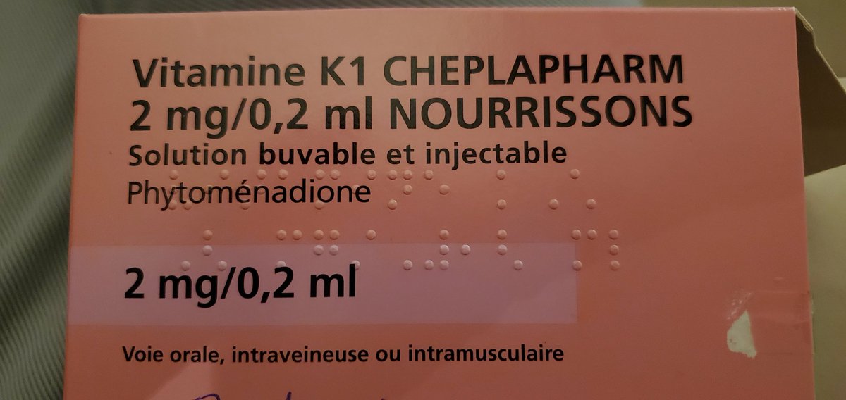 rv747's tweet photo. Quand un médicament, auparavant vendu par 6, l'est à l'unité. Et que le fabricant #cheplapharm s'en fout. Même boîte, mêmes emballages plastiques https://t.co/wiZoAFRHQs