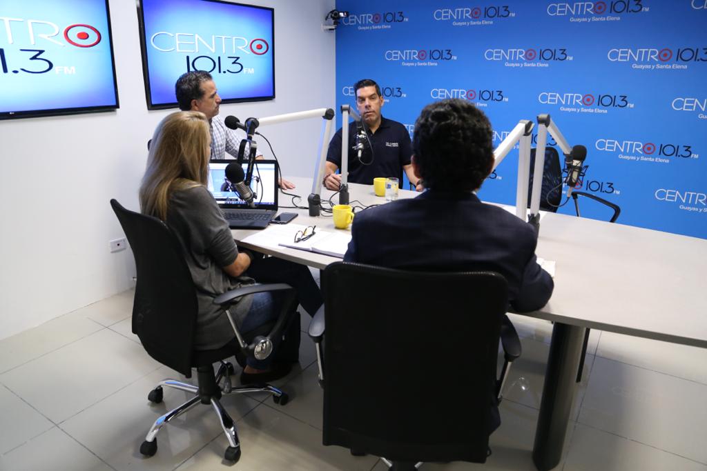 EcuadorMAE's tweet photo. El secretario de Estado destacó "Ayer entregamos más de USD 200.000 a través del Gobierno Nacional, en créditos no reembolsables para incentivar negocios sustentables en armonía con la naturaleza". https://t.co/eMZdvRnGWq