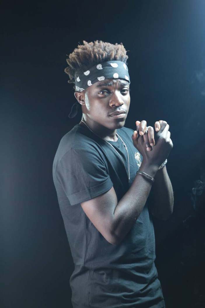 lastmusekiwa's tweet photo. The Song of the Year
#StarFMMusicAwards2020
1. Ishan featuring Ti Gonz – Kure
2. @realfreemanHKD featuring Alick Macheso – Ngaibake
3. @abxnuttyo– Vroom
4. @takuralife – Noise
#MusicInColour https://t.co/hVaJ0IYgS9