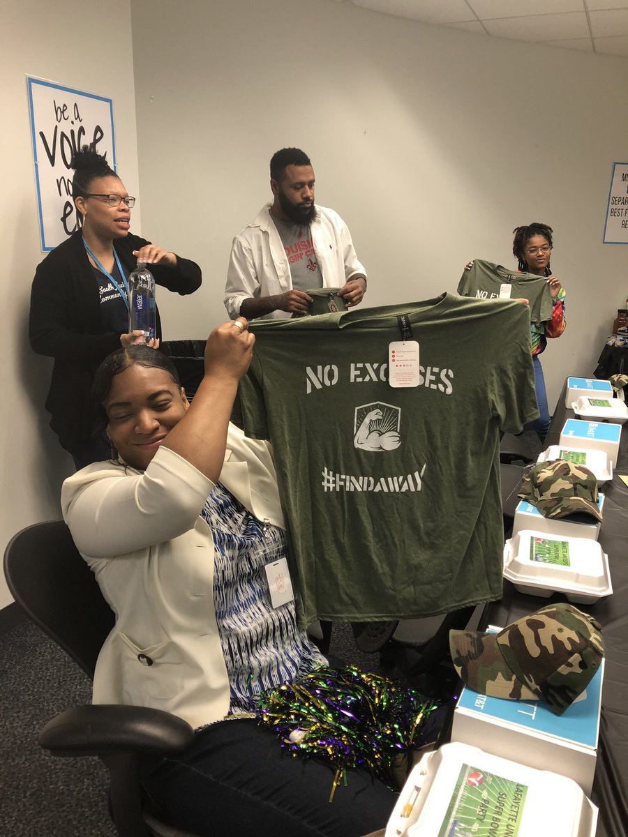VictoriaVf594a's tweet photo. PressurePak!!!! Class of 01/06/2020!!! Graduation!!!!!! @bevaj2002 @Ah_Expert @lafstrongcc @BartonTonyLeb https://t.co/vboHAZwoNf