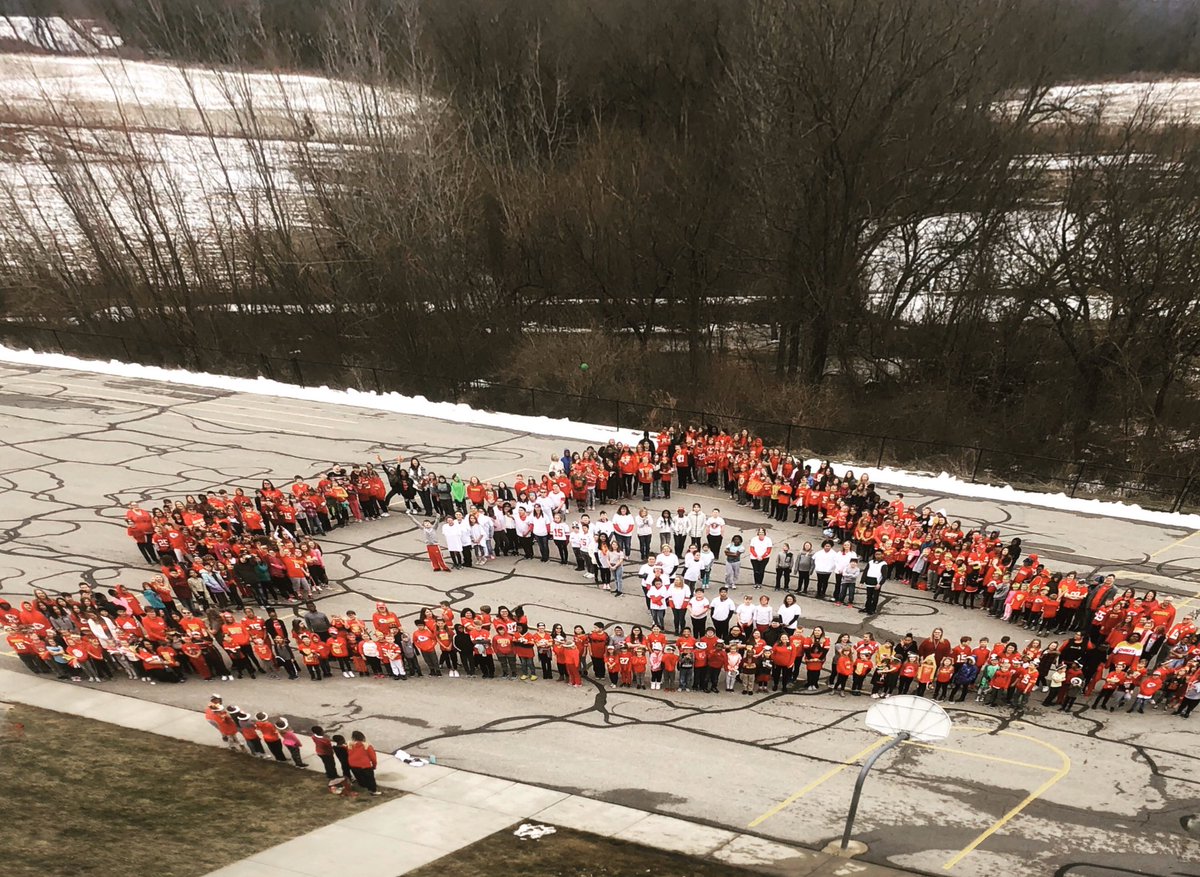 svelsr7's tweet photo. Super Bowl ready at SVE!!! #ChiefsKingdom #ChiefsSBWeek #LSR7proud @LSR7 https://t.co/Ro3E521U8f