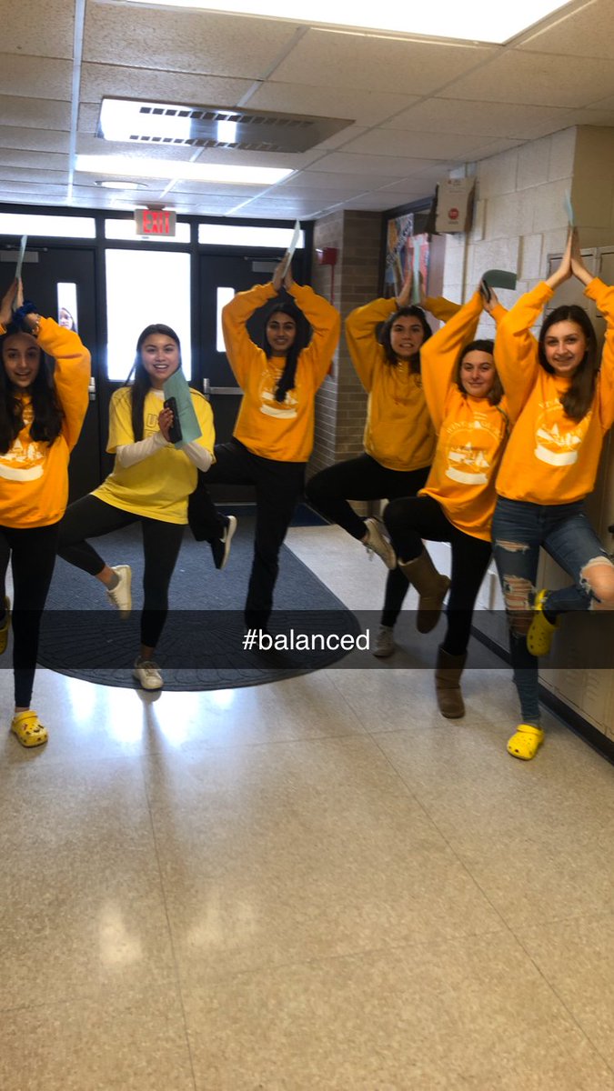 kjanek's tweet photo. House #5 (Yellow) won the #IB scavenger hunt during Winter Olympics. They were up against some tough competition! #cdayia π₯ @iborganization #IBLearnerProfile https://t.co/KBdorsvG3F
