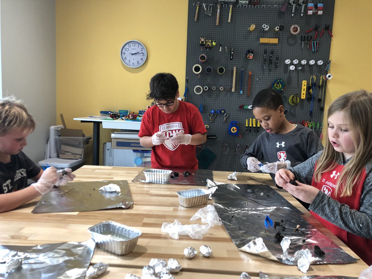 casiocadet's tweet photo. Second grade owl pellet dissection!  They had surgeon-like tenacity. #saeslearns @cispt2 https://t.co/xo3w6JQOqm