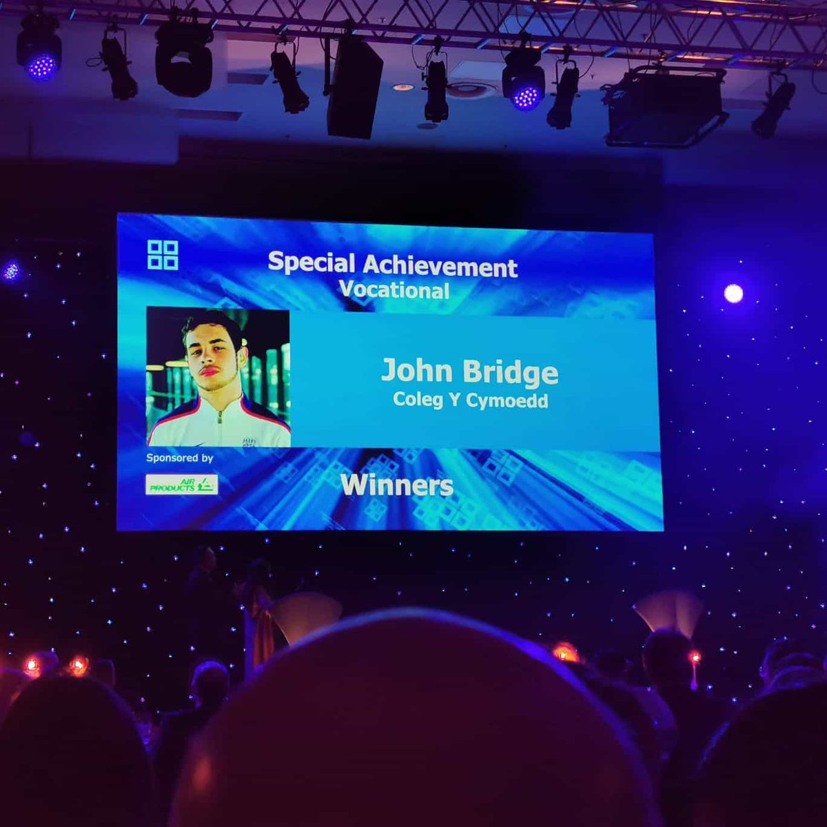 john_t47's tweet photo. Grateful for all the opportunities that Athletics and my education has offered me. #BEA2020

Thanks for all your support  #disabilitysportswales #paraathletics #britathletics #welshathletics #cardiffaac #BA_Paralympic #colegycymoeddnantgarw #stcenydd https://t.co/gnRquxw1yo