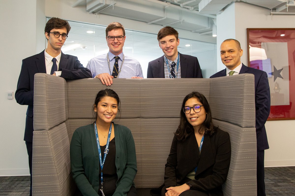 AmtrakStudents's tweet photo. We are so happy to have another new class of interns for the spring semester! Welcome to #TeamAmtrak! https://t.co/AOvLXjSZvp