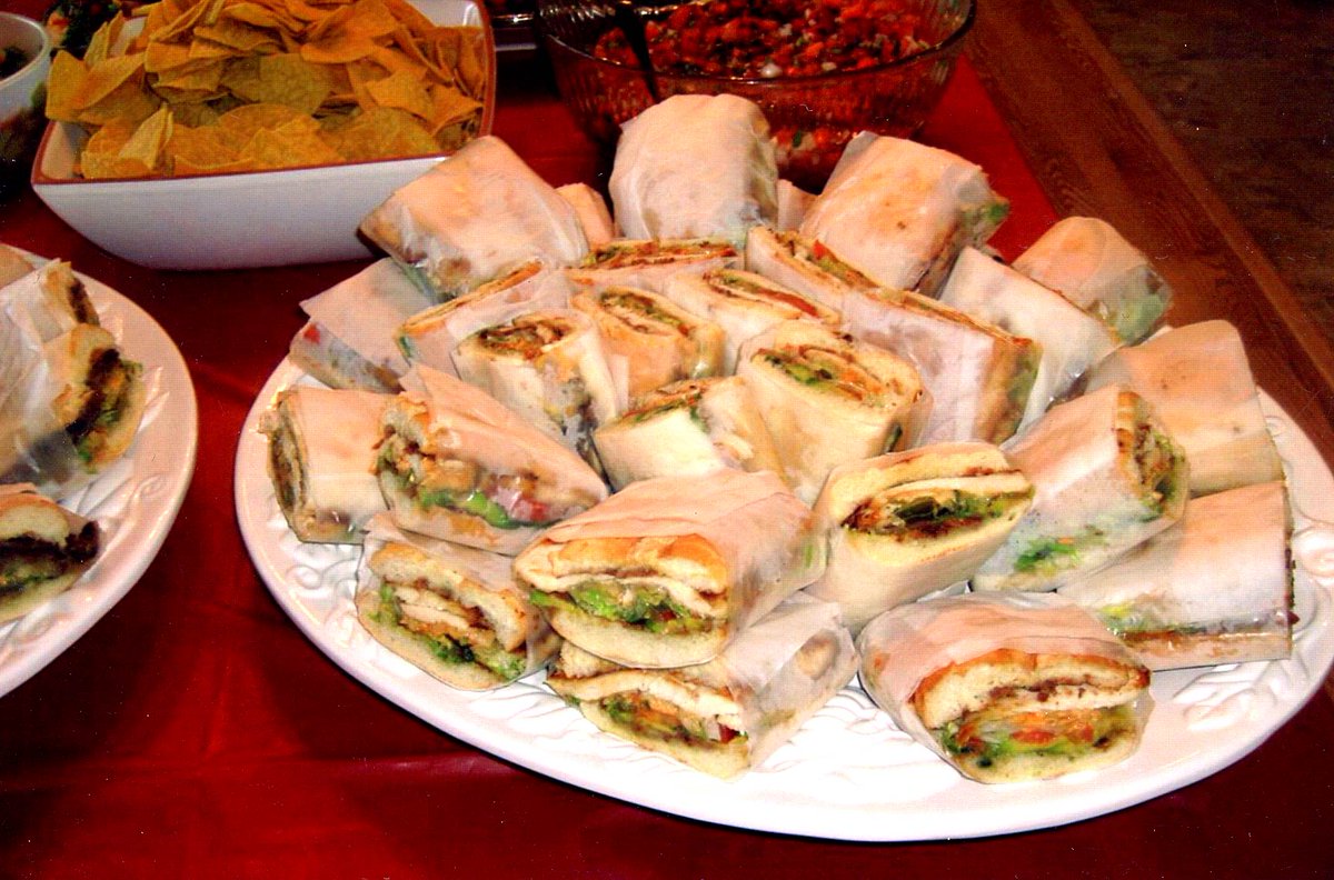 Cooking for a lot of people can be a hassle. Manny's Tortas caters so that you can relax and watch the game AND have good food. ow.ly/CGos50yavgv