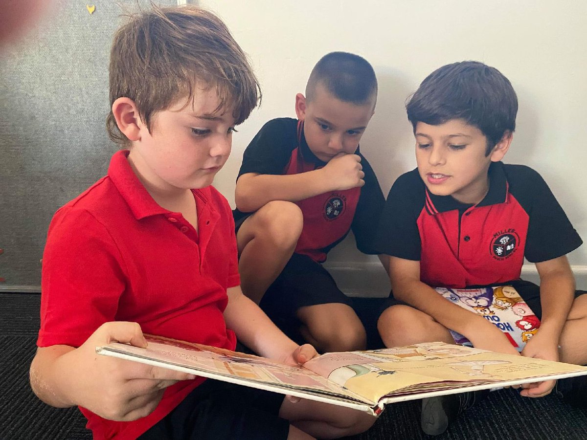 MillerPS2168's tweet photo. Buddy class reading to end the first week back. The best way to build positive relationships and develop a love of reading.  Great job @Miss_J_Hay @JosainBoyle @WendyRBrooks https://t.co/0fX4vwMY9H