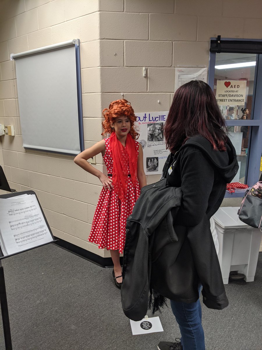 KimberlySCunha's tweet photo. Fifth Grade Wax Museum was a huge success. Thank you to all students, teachers, admin, and parents for your support! @jamesburgschool @KrisDeFazio @LynnZinser_5 @mrstuto https://t.co/qp6BD6uGcc