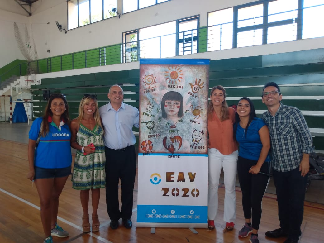 JdHurlingham's tweet photo. #escuelasabiertasenverano@trottanico@BAeducacion@MuniHurlingham..Increíble Cierre del Programa EAV 2020 acompañados por el Director Provincial de Educ. Especial Sebastian  Urquiza.
Felicitaciones Hurlingham!!!! https://t.co/LGKZMygrx7