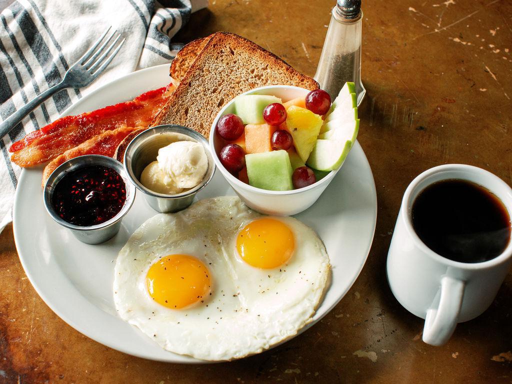 VillageCafe's tweet photo. Come brunch with us this weekend!  Enjoy our Pomegranate Mimosa. https://t.co/ojYRfUE4cP