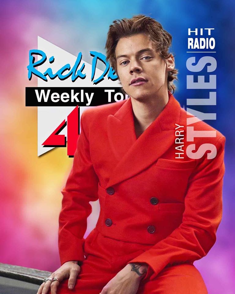 rickdees's tweet photo. Our man, #Harry, is a hit maker and โStylesโ maker. I need a caption for his outfit. Winner to be declared asap.. Ready.. GO . #harrystyles #hitmaker #stylesmaker #WeeklyTop40 #RickDeesWeeklyTop40 #WT40 https://t.co/KNaWgffeYO