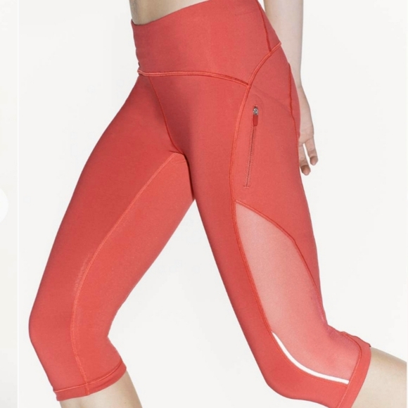 Marie C. tweet media