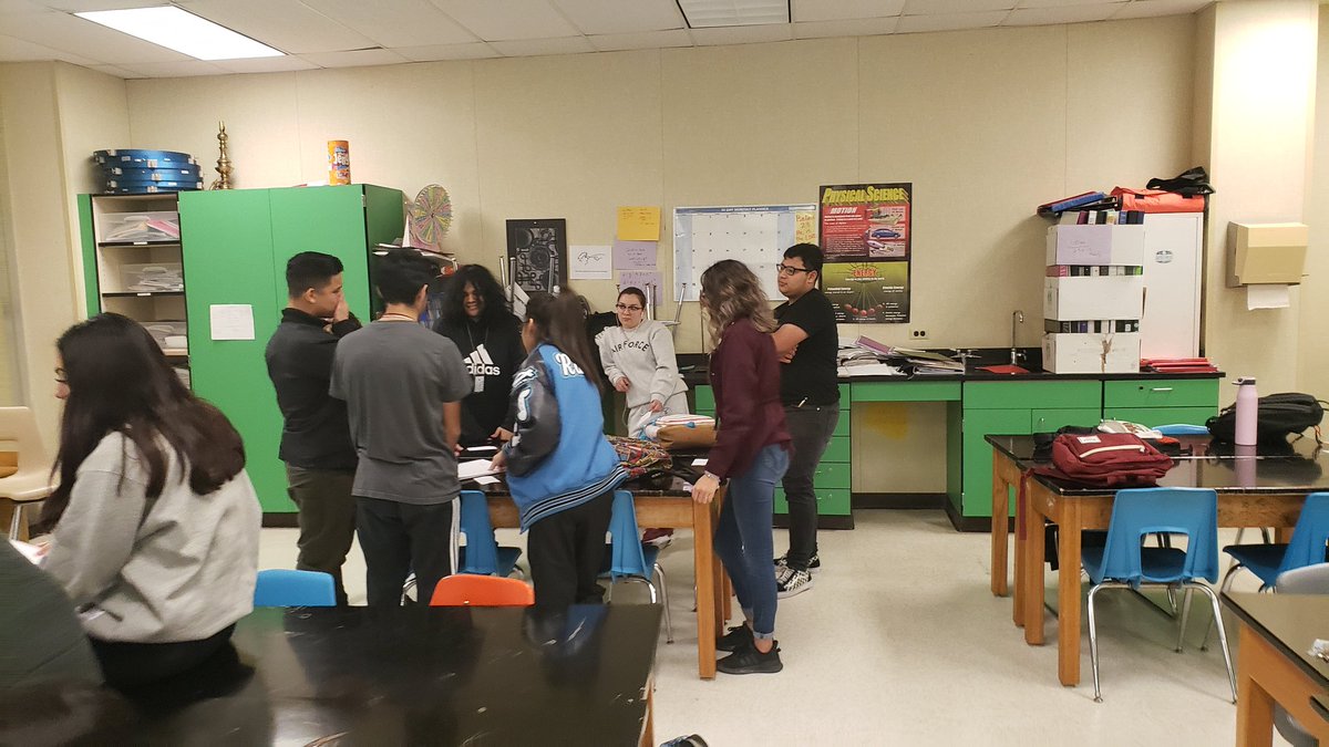 Science4R's tweet photo. Forensic science determined the viability of having specific children based on punnet squares. #ShowUsYourABL #AliefABL #elsikhs #forensicscience @ElsikHighSchool @AliefScience @AliefABL https://t.co/Q46QyqkPbl