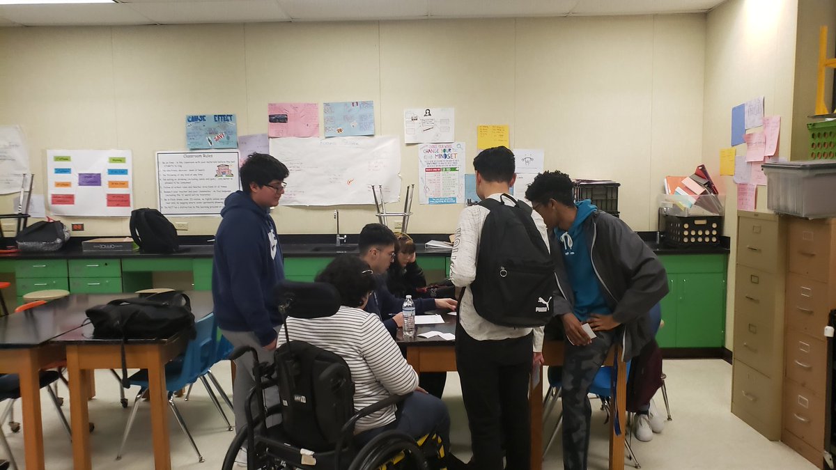 Science4R's tweet photo. Forensic science determined the viability of having specific children based on punnet squares. #ShowUsYourABL #AliefABL #elsikhs #forensicscience @ElsikHighSchool @AliefScience @AliefABL https://t.co/Q46QyqkPbl