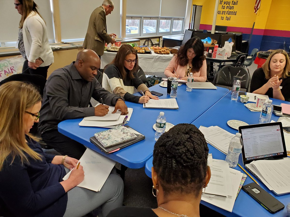 tomlittogether's tweet photo. What a great day of learning w NJ Literacy Leaders Network at @fernbrooknj @RandolphSchools @Soldisays @brookebenavides @jen74nj @LitCoach21 @BilalPolson @MelissaMSignore @SGPellegrino @21stgriffin https://t.co/90Yfg378tg