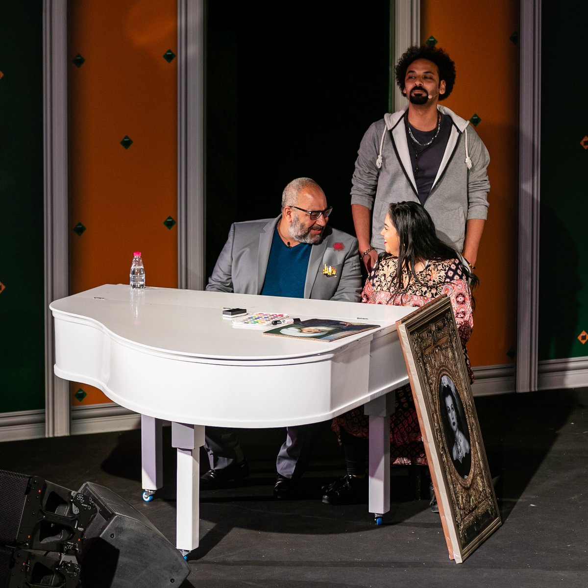 ShjFringe tweet media