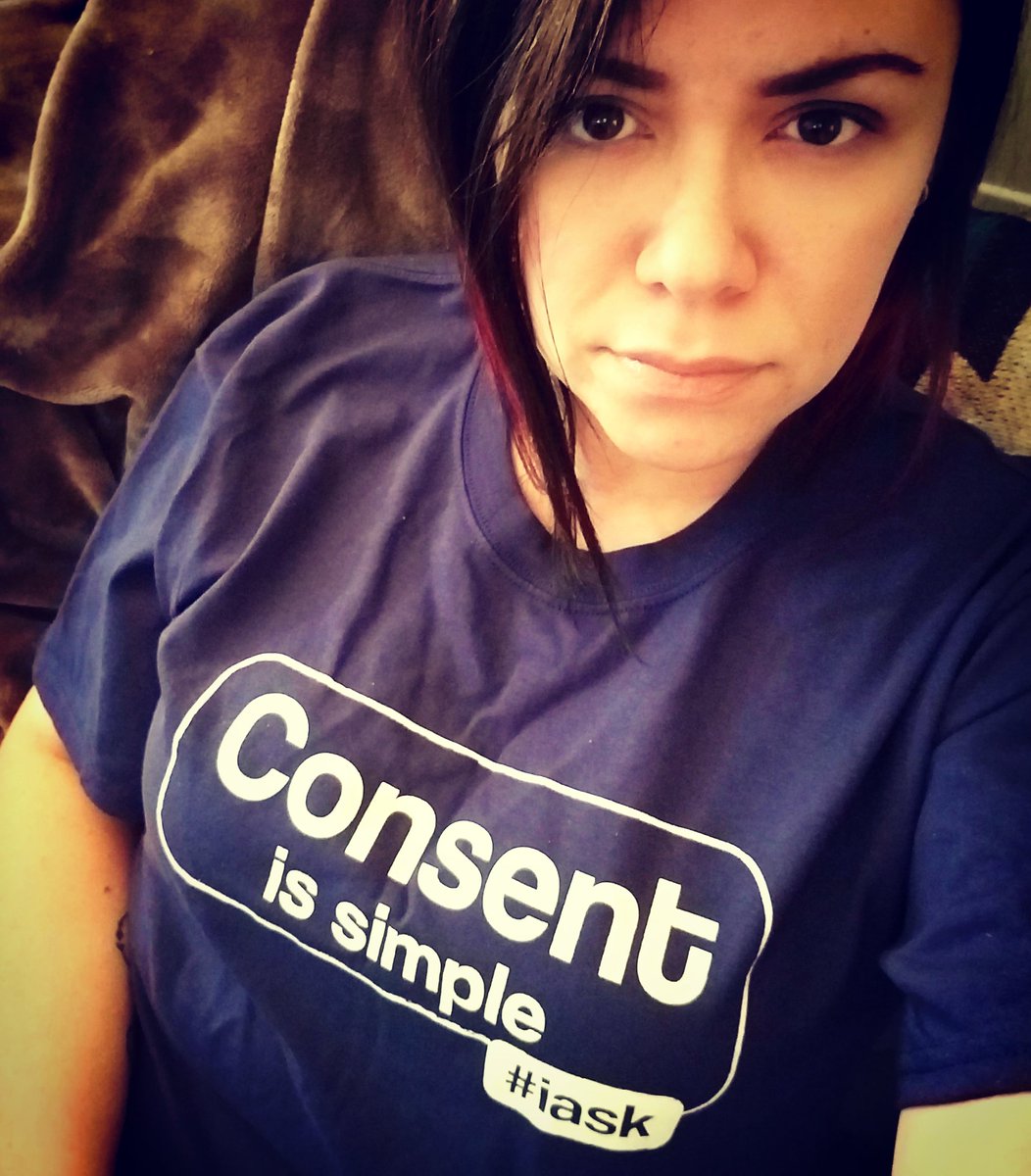 DistantStarKwe's tweet photo. Consent is simple. Le consentement est simple.

#iask #jedemande https://t.co/402waVyIdt