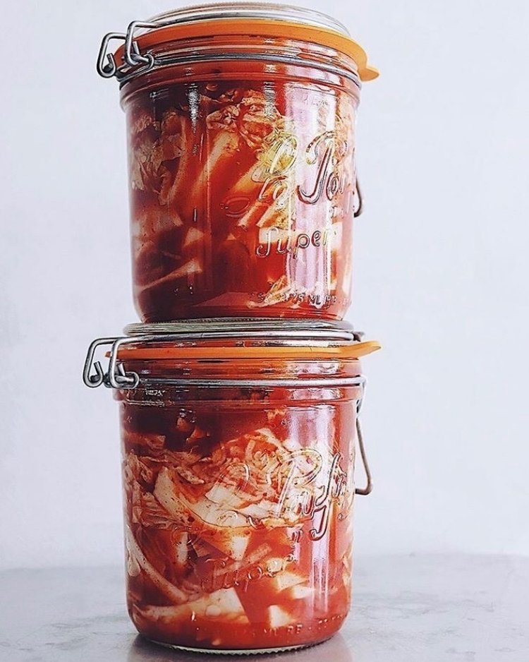 #FermentationFriday : we’ll have <a href="/Higuccini/">Higuccini</a> #kimchi . But make it a double 😏🔥 
#fermentation #fermenting