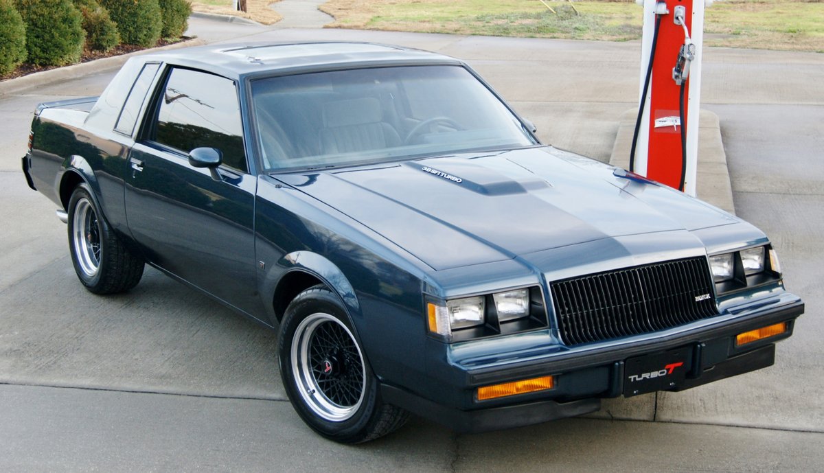 Gabe_Nicolas's tweet photo. #FrontendFriday #FridayThoughts #FridayFeeling #Friday #FridayVibes #Buick #FastWithClass #Classiccars #Musclecar #80s
1987 Buick Regal Turbo T
231 SFI 3.8L Turbo - 245HP https://t.co/lSnEGXg3Zc