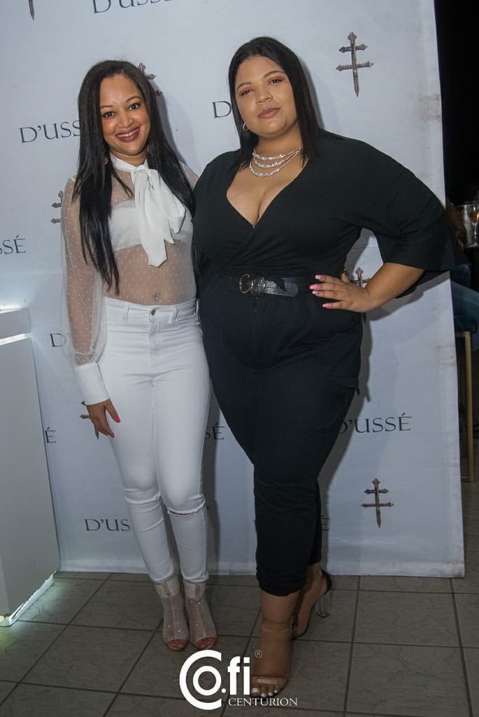 Cofi_Centurion's tweet photo. LADIES LOVE COFI CENTURION 😍💃🏽

#CofiCenturion #CofiEatchillate #Cofi #CatchTheVibe #Music #2020 #BoldAndBoujee #EatchillateFridays https://t.co/MdutRhyXoF