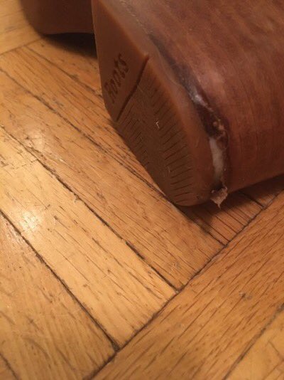 ellenhkwiggins's tweet photo. @ROOTS Having trouble with the boots I bought. I got them the Black Friday weekend. Very frustrated by how quickly the heels have perished. Not worn them anywhere near enough to expect this amount of wear... https://t.co/A2ibmZHt4P