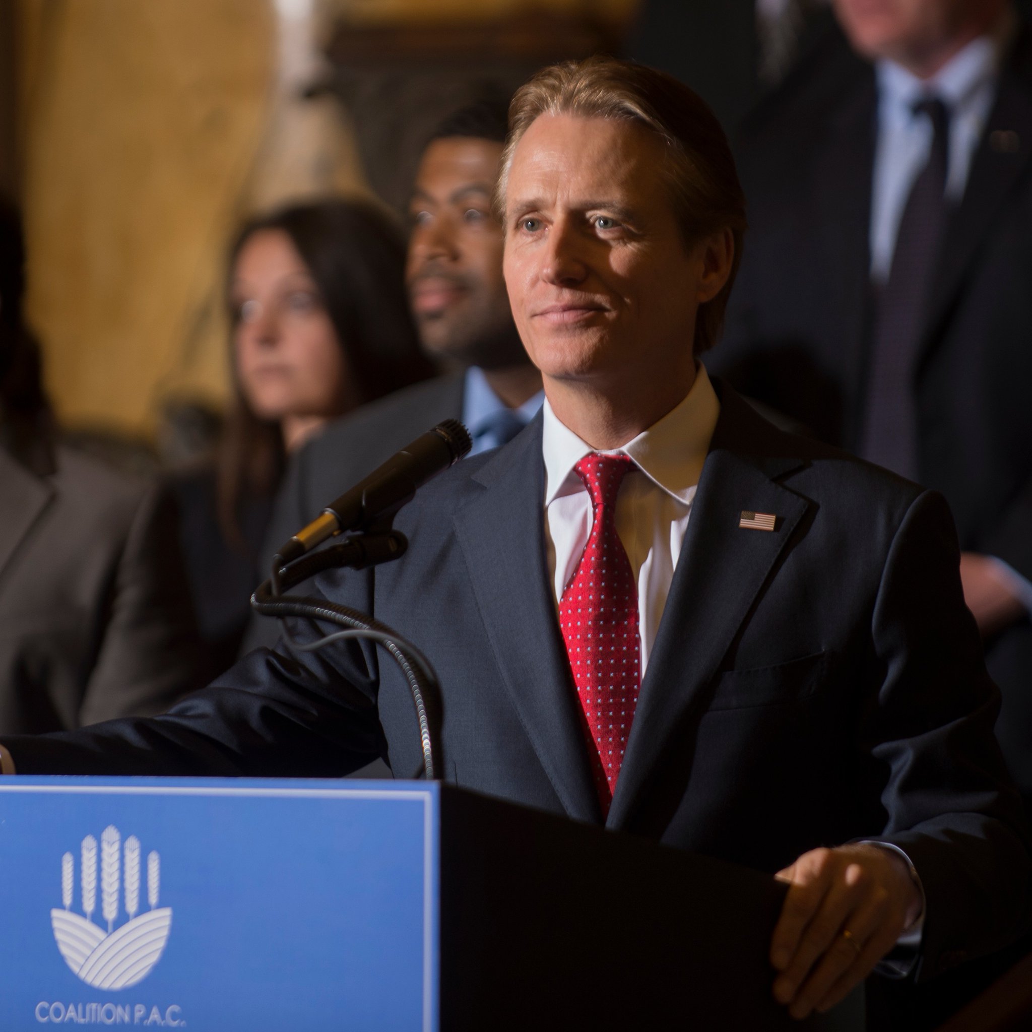 Wishing a very happy birthday to Homeland\s Linus Roache and Dexter\s Michael C. Hall! 