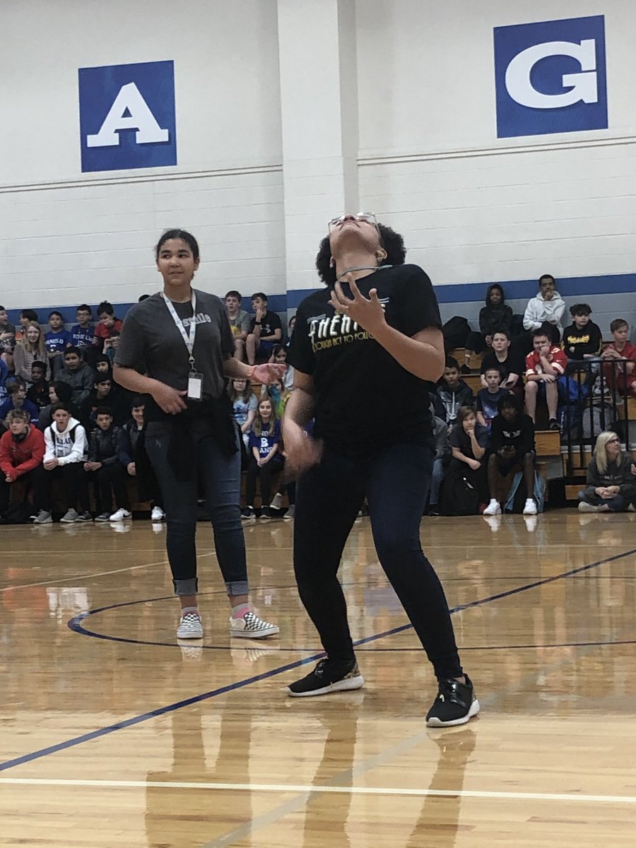 BenoldBMS's tweet photo. Lots of fun at the Benold today! @BenoldBMS @bjayroe1 @RebeccaAnne23 #eaglepeprally https://t.co/VhuHFtJO0a