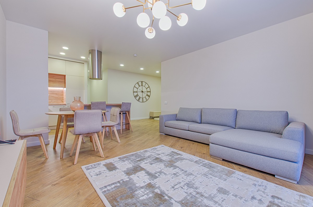 GLRealtyTweets's tweet photo. Coffee table or open space?
  
https://t.co/DiBxRXO4TZ https://t.co/j8mUQOkgf4