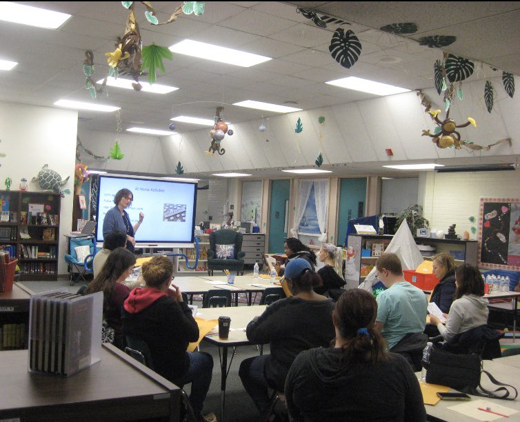 Thank you Kindergarten parents for coming to “Breakfast &amp; Books” this morning! 📚 <a href="/SimondSuperstar/">Simonds Superstars |The Lamphere Schools</a> #wearelamphere <a href="/mrsfelts4/">Alexandria Felts</a> <a href="/LamphereCurric/">Lamphere Curriculum</a>