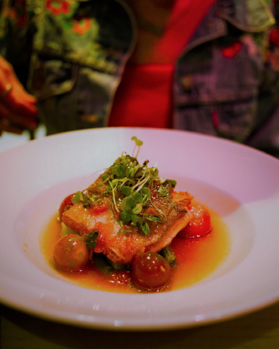 Just a few hours left to enjoy DineLA. Our Sustainable Salmon is one of the featured entrees and is absolutely 🤤🤤🤤
   📷: <a href="/comewecreate/">Nick & Bay</a> 

#dineLA #westdriftmanhattanbeach #juteCoastal #exactlylikenothingelse #sustainablesalmon #boutiquehotel #LAFoodie #manhattanbeach #yummy