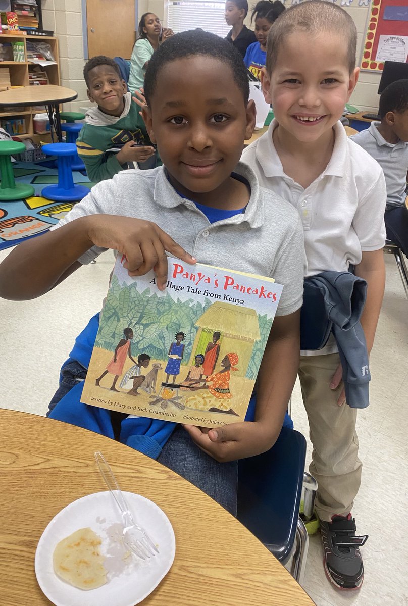 itmclemore's tweet photo. We read a book about neighbors sharing pancakes together so after discussing the book we made the pancakes &amp; enjoyed fellowship. #secondsandthirds #ExpectExcellence #Tweetcher https://t.co/ph825p3taq