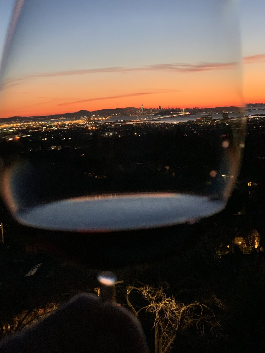 Sean_M_Doherty's tweet image. Toasting the close of the @GremlinInc fiscal year! Looking forward to the start of FY21....tomorrow! #ChaosEngineering #moderntesting #devops