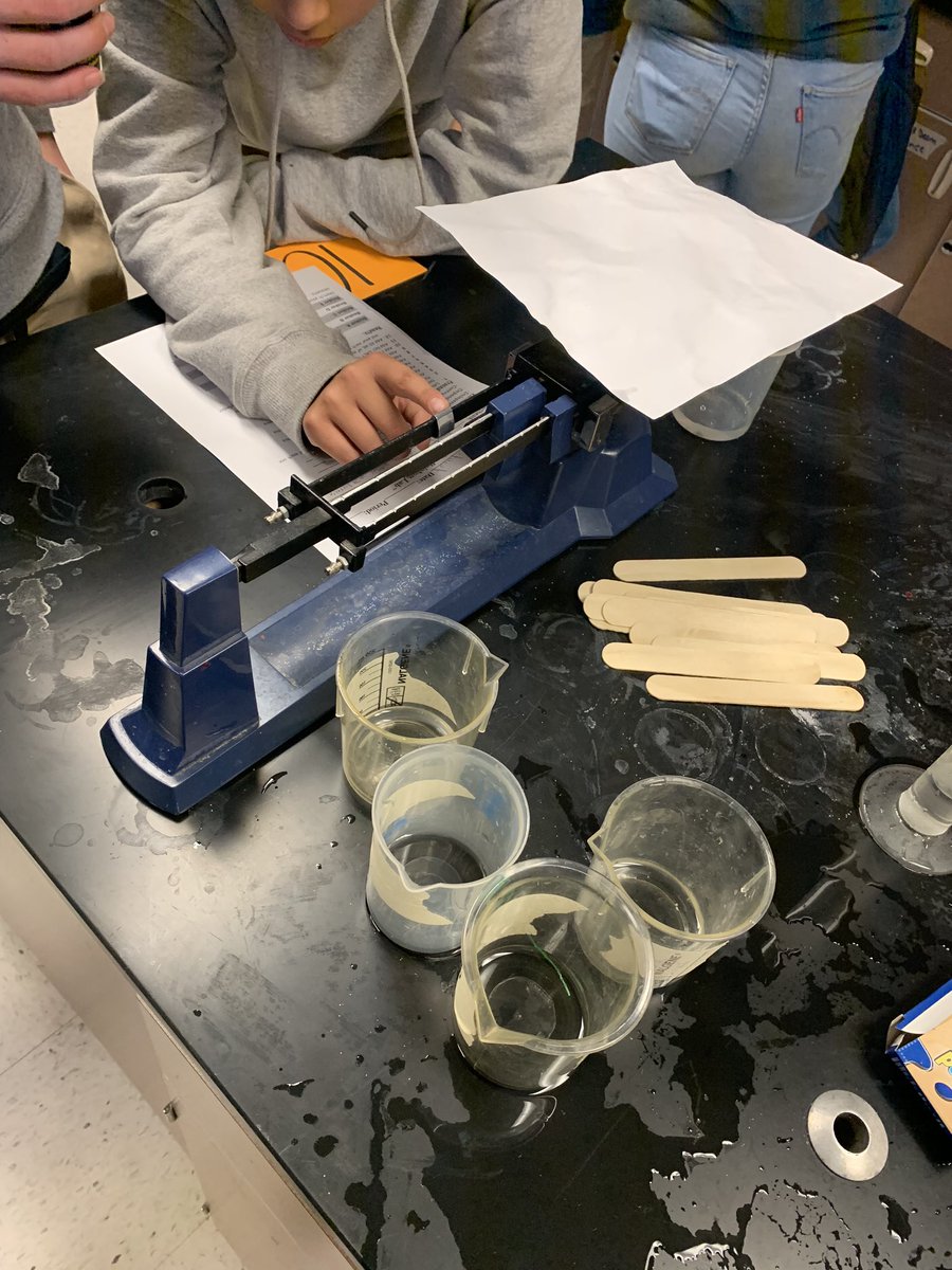 MrsKarlaJones's tweet photo. Rainbow Density Lab-kids had a blast!!! @CtMSYumaAz #WolfPackPride #CtMSYuma #WhyCtMS https://t.co/zhmvPgMYtN