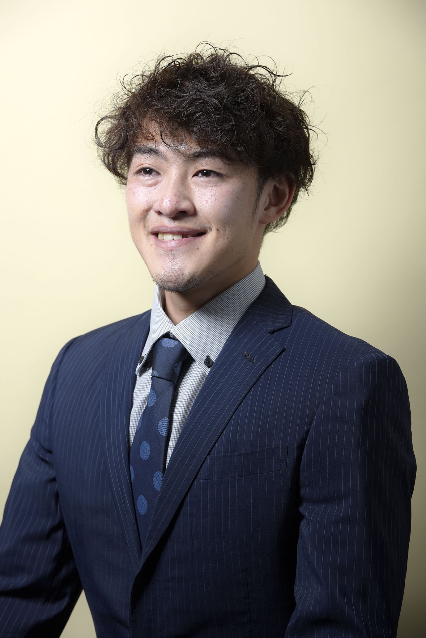 ワンツーワークス グロリア キャスト紹介 永田 涼 役名 マイルズ インターン ハーバード大学の学生 意気込み マイルズとして明日を信じて生きられるよう日々精進致します グロリア 2月27日 木 3