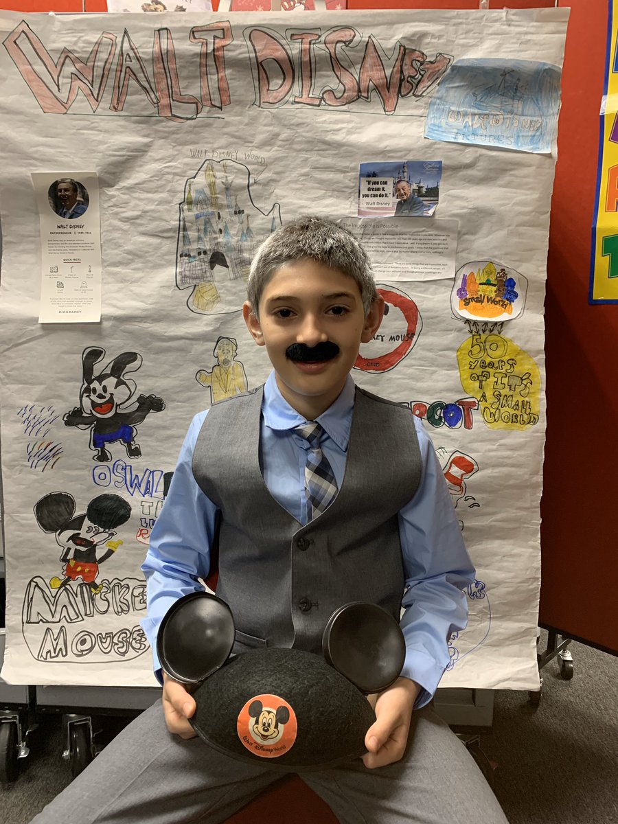 mrstuto's tweet photo. The fifth grade did such an amazing job with their #waxmuseum ! After researching, they embodied their historical &amp; modern day figures through backdrops and spoken biographies. @KrisDeFazio @LynnZinser_5 @jamesburgschool https://t.co/bG5jdkoUaW
