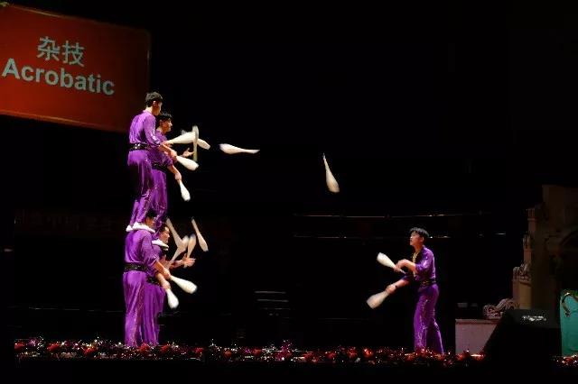 cssaleeds's tweet photo. The 2020 Leeds Chinese New Year Gala is successfully held on Jan 30th. We wanted to express our gratitude to everyone who contributed to the gala. We concern about the situation in our motherland in every moment. The Coronavirus won't tear us apart. Zhongguo jiayou, GO CHINA! https://t.co/zgFSObryyq